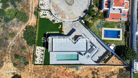 Moradia Isolada T3+1 Venda em Albufeira e Olhos de Água,Albufeira