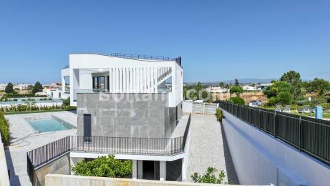 Moradia Isolada T3+1 Venda em Albufeira e Olhos de Água,Albufeira