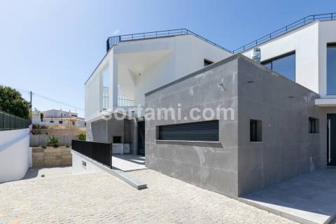 Moradia Isolada T3+1 Venda em Albufeira e Olhos de Água,Albufeira