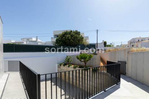 Moradia Isolada T3+1 Venda em Albufeira e Olhos de Água,Albufeira