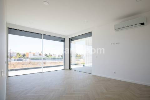 Moradia Isolada T3+1 Venda em Albufeira e Olhos de Água,Albufeira