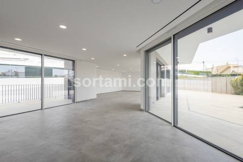 Moradia Isolada T3+1 Venda em Albufeira e Olhos de Água,Albufeira