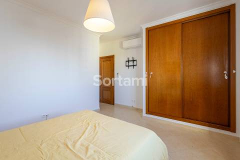 Apartamento T2 Venda em Quarteira,Loulé