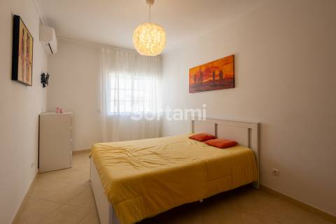 Apartamento T2 Venda em Quarteira,Loulé