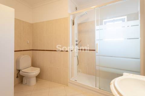 Apartamento T2 Venda em Quarteira,Loulé