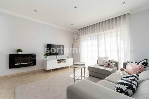 Moradia em Banda T3 Venda em Faro (Sé e São Pedro),Faro