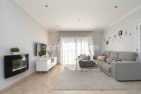 Moradia em Banda T3 Venda em Faro (Sé e São Pedro),Faro