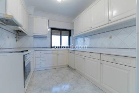 Apartamento T3 Venda em Quarteira,Loulé