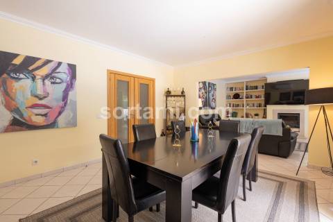 Moradia Isolada T5 Venda em Albufeira e Olhos de Água,Albufeira