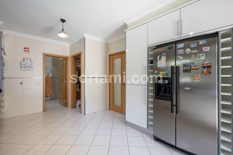 Moradia Isolada T5 Venda em Albufeira e Olhos de Água,Albufeira