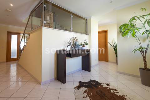 Moradia Isolada T5 Venda em Albufeira e Olhos de Água,Albufeira