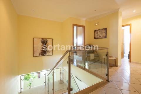 Moradia Isolada T5 Venda em Albufeira e Olhos de Água,Albufeira