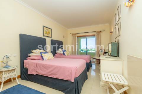Apartamento T3 Venda em Quarteira,Loulé