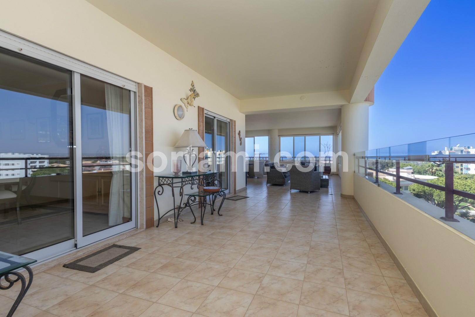 Apartamento T3 Venda em Quarteira,Loulé