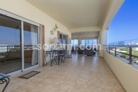 Apartamento T3 Venda em Quarteira,Loulé