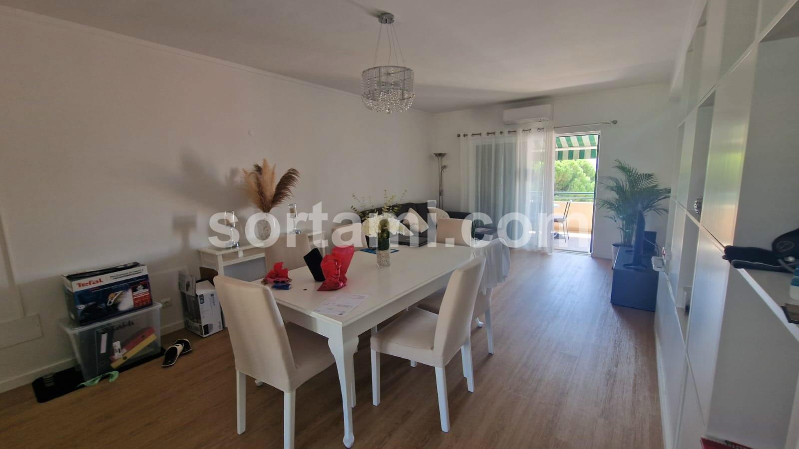 Apartamento T2 Venda em Quarteira,Loulé