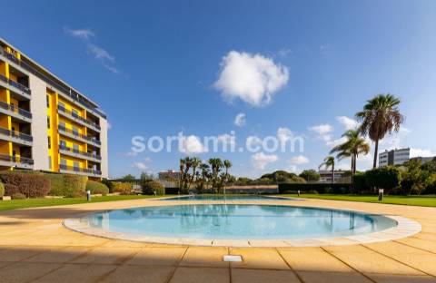 Apartamento T2 Venda em Quarteira,Loulé