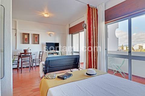 Apartamento T0 Venda em Quarteira,Loulé