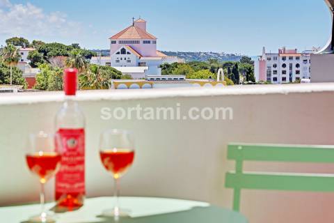 Apartamento T0 Venda em Quarteira,Loulé