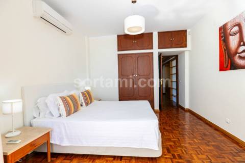 Apartamento T3 Venda em Quarteira,Loulé