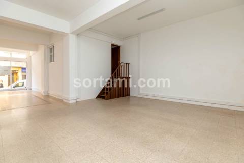 Loja  Venda em Quarteira,Loulé