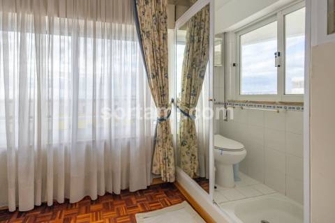 Apartamento T4 Venda em Quarteira,Loulé