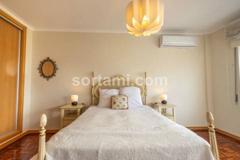 Apartamento T4 Venda em Quarteira,Loulé