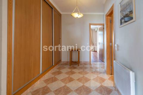 Apartamento T4 Venda em Quarteira,Loulé