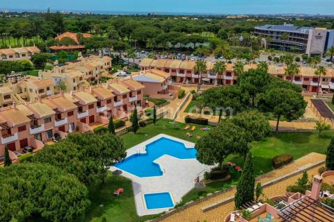 Moradia em Banda T3+1 Venda em Quarteira,Loulé