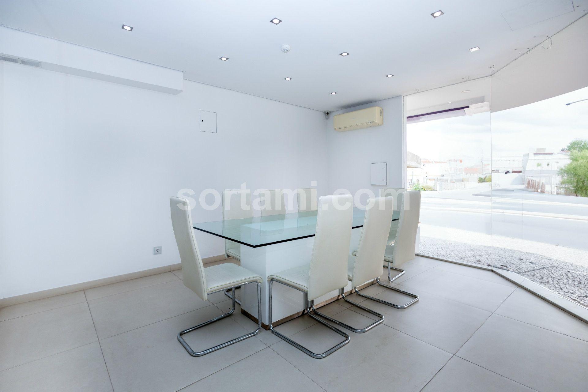 Loja  Venda em Albufeira e Olhos de Água,Albufeira