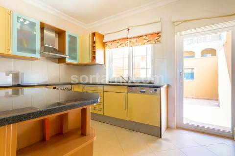 Moradia em Banda T3 Venda em Quarteira,Loulé