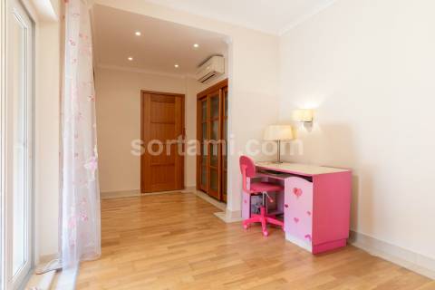 Moradia em Banda T3 Venda em Quarteira,Loulé