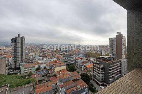 Apartamento T5 Venda em Cedofeita, Santo Ildefonso, Sé, Miragaia, São Nicolau e Vitória,Porto