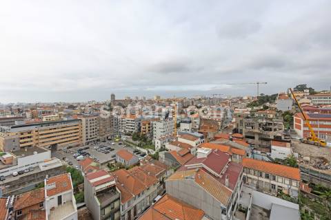 Apartamento T5 Venda em Cedofeita, Santo Ildefonso, Sé, Miragaia, São Nicolau e Vitória,Porto