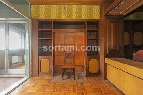 Apartamento T5 Venda em Cedofeita, Santo Ildefonso, Sé, Miragaia, São Nicolau e Vitória,Porto