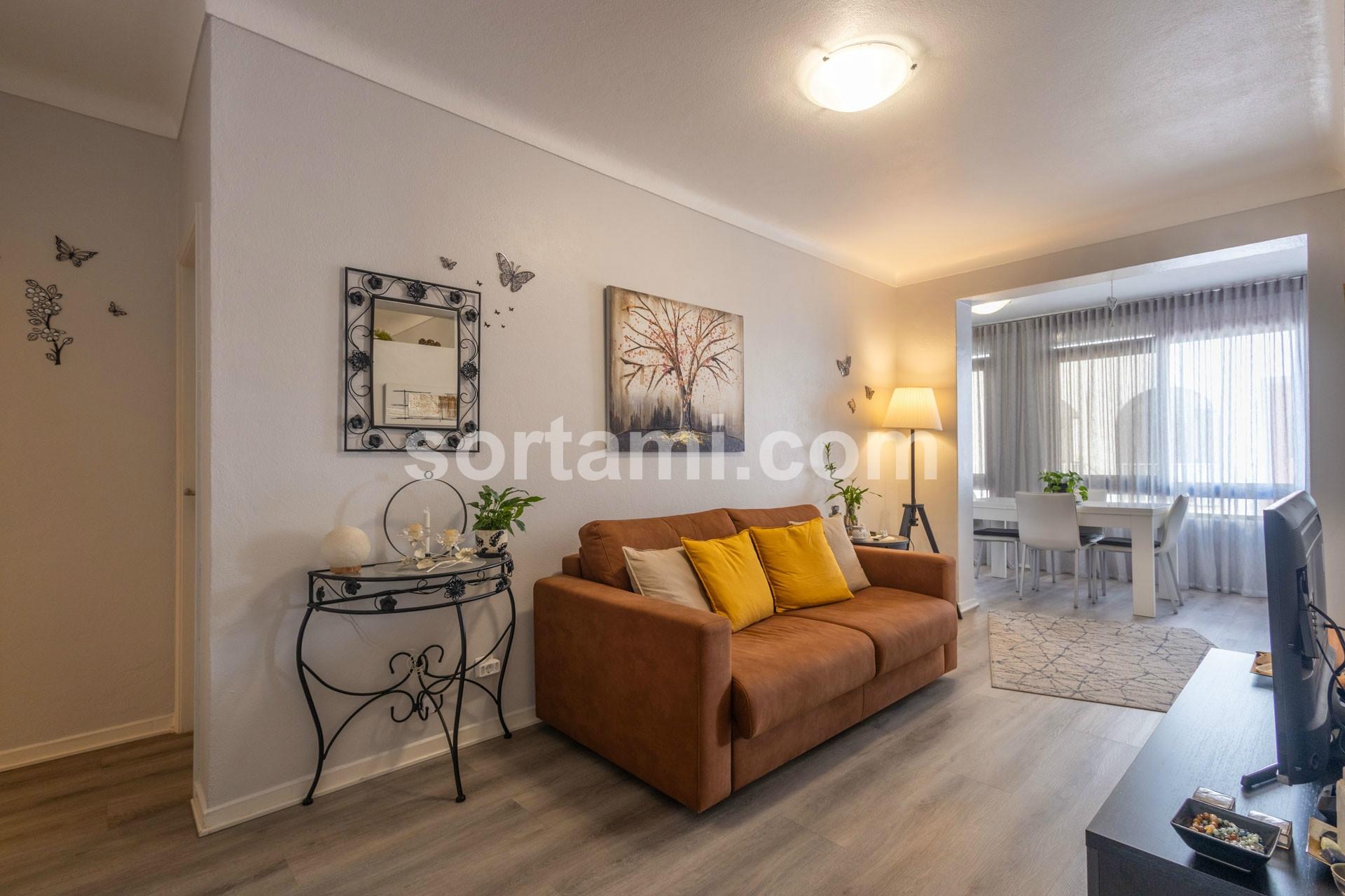Apartamento T1+1 Venda em Quarteira,Loulé