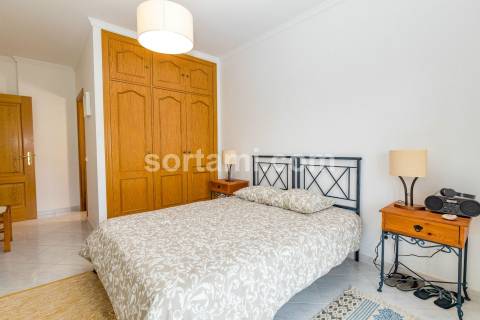 Apartamento T2 Venda em Quarteira,Loulé