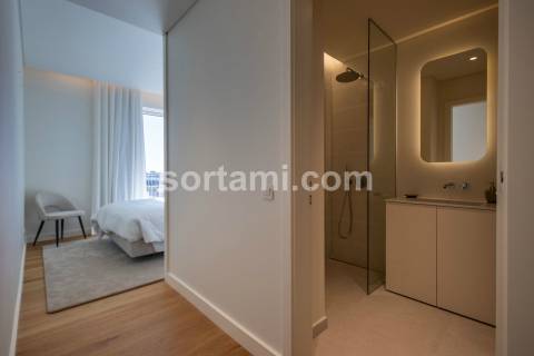 Apartamento T4 Arrendamento em Quarteira,Loulé