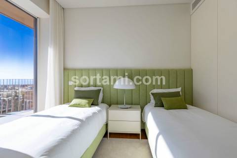 Apartamento T4 Arrendamento em Quarteira,Loulé