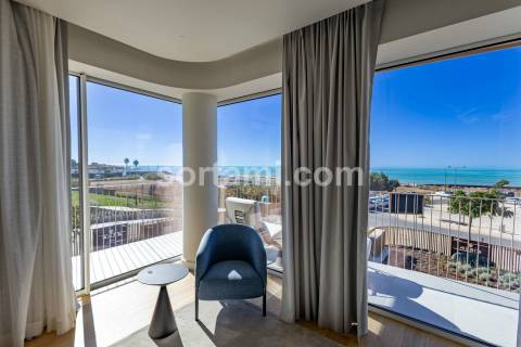 Apartamento T4 Arrendamento em Quarteira,Loulé