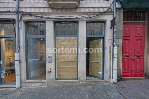 Loja  Arrendamento em Cedofeita, Santo Ildefonso, Sé, Miragaia, São Nicolau e Vitória,Porto