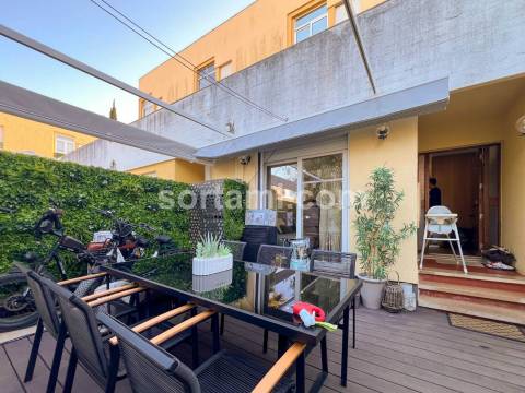 Apartamento T2 Venda em Quarteira,Loulé