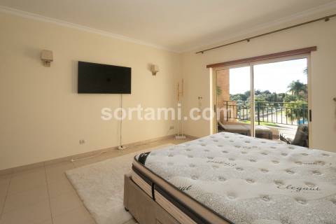 Moradia em Banda T2+2 Venda em Quarteira,Loulé