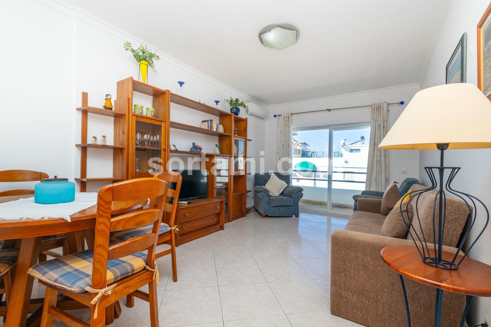 Apartamento T2 Venda em Quarteira,Loulé