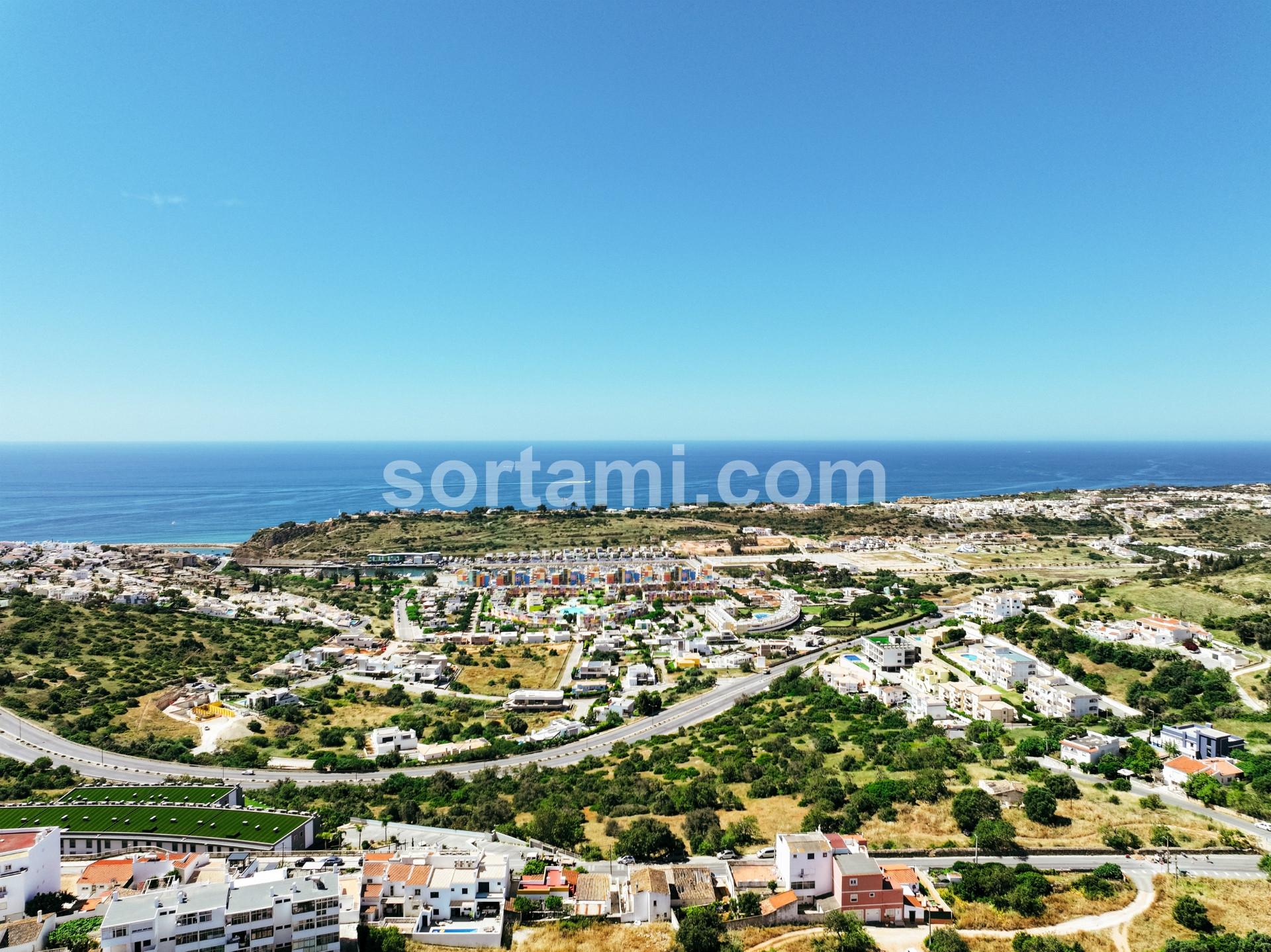 Moradia em Banda T5 Venda em Albufeira e Olhos de Água,Albufeira