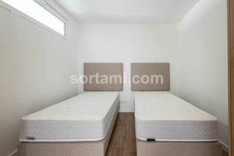 Moradia em Banda T5 Venda em Albufeira e Olhos de Água,Albufeira