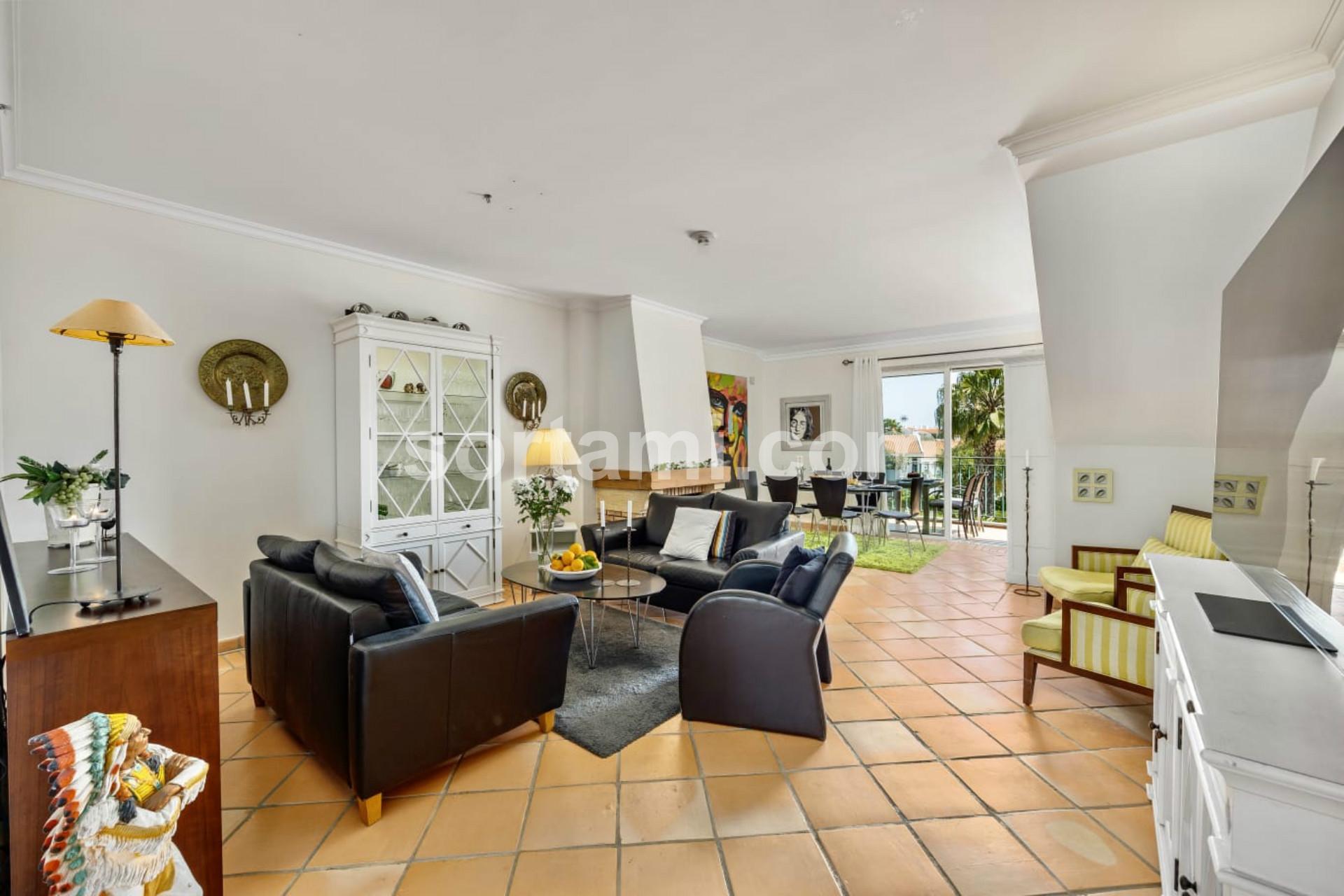 Apartamento T2 Venda em Quarteira,Loulé