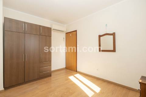 Apartamento T2 Venda em Quarteira,Loulé