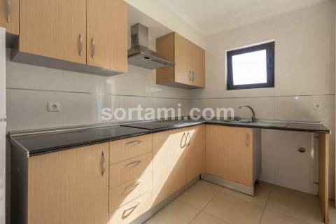 Apartamento T2 Venda em Quarteira,Loulé