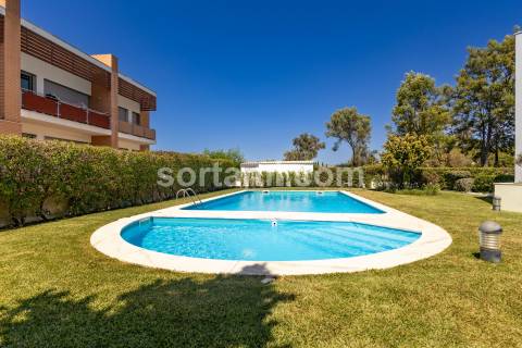 Moradia em Banda T2 Venda em Quarteira,Loulé